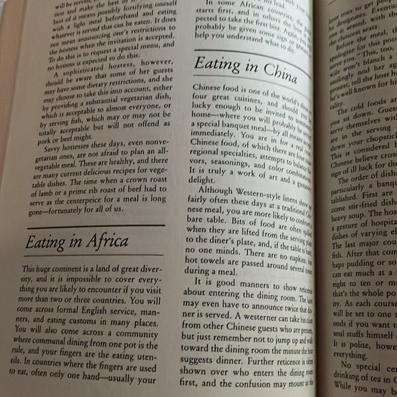 Book on Etiquette in all situations - Picture 3 of 11